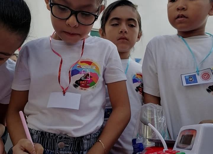 Students working out change